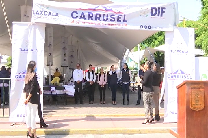 Llega Carrusel de Información y Servicios del SEDIF a Acuamanala 