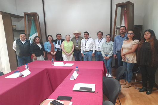 Firman SIA y municipios convenio para la movilización de ganado