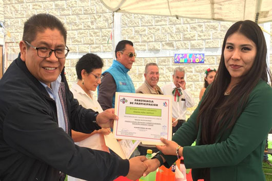 Reciben certificados de brigada multifuncional en almacén general del sector salud