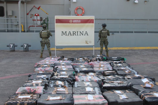 Intercepta Semar embarcación con dos toneladas de cocaína en Michoacán