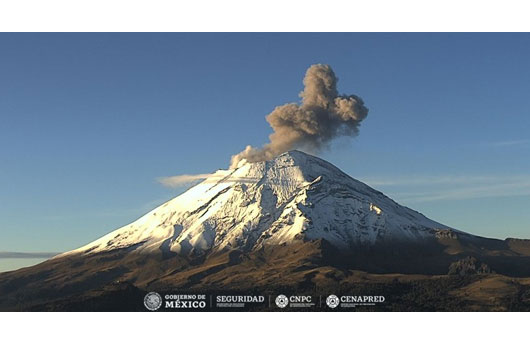 Volcán Popocatépetl registra 173 exhalaciones y 82 minutos de tremor