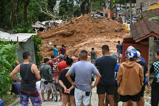Visita Lula zona de Sao Paulo golpeada por lluvias; 36 muertos