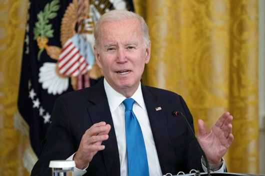 Promete Biden “apoyar” derechos de mujeres, sin mencionar al aborto