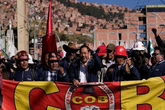 Luir Arce encabeza marcha del Día de Trabajo en Bolivia