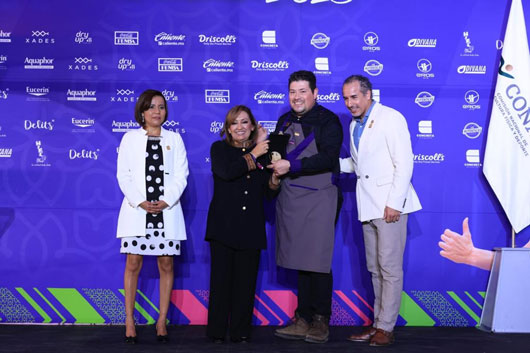 Recibió gobernadora a embajadores e invitados al sorteo del mundial de voleibol