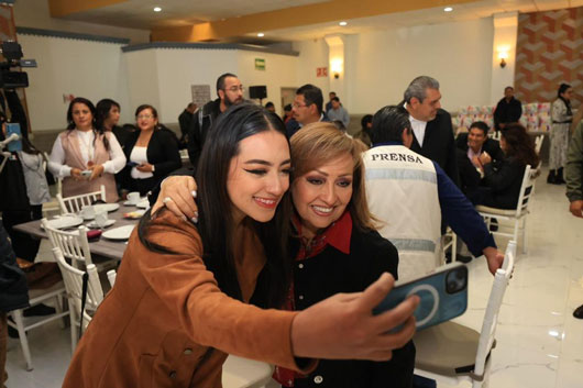 Convivió Gobernadora con periodistas del Estado