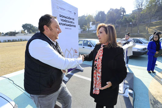 Gobierno del Estado y OFS entregan 12 vehículos a municipios para contribuir con tareas de seguridad