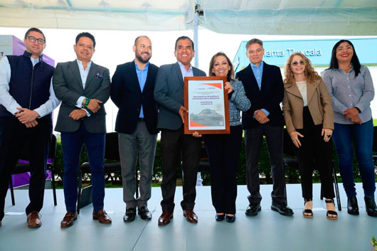 Encabeza gobernadora segunda entrega de certificados del programa de auditoría ambiental