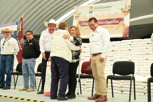Atestiguó gobernadora entrega de insumos del programa fertilizantes para el bienestar