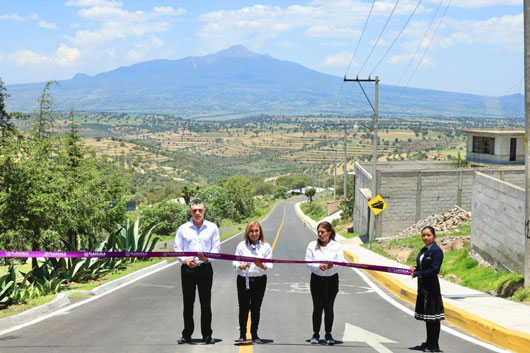 Inauguró gobernadora Lorena Cuéllar obra de rehabilitación carretera en Terrenate