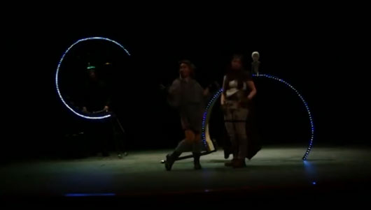 Asiste a la obra “Bioluminiscencia” 