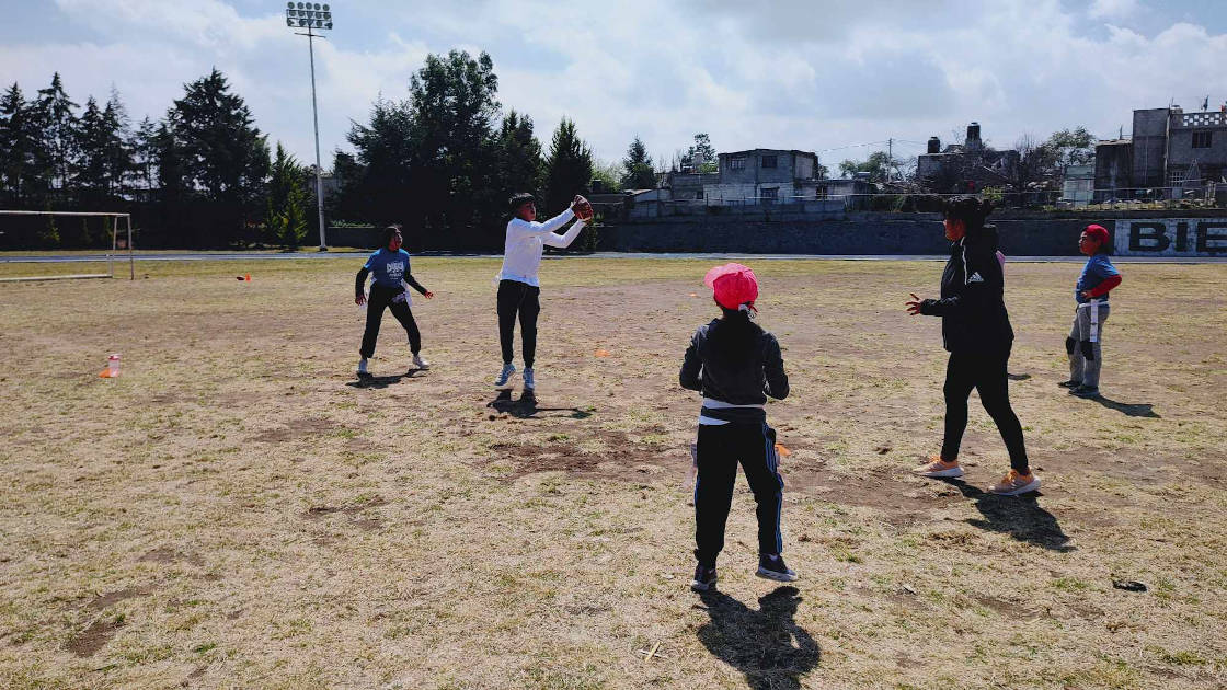 Curso de Tochito NFL impartido por Idet rinde frutos en Huamantla 