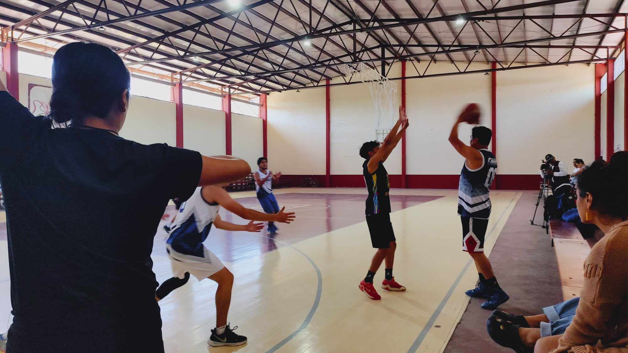 La liga Elite de Baloncesto reanudó actividades 