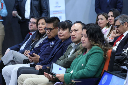   La Comisionada Presidenta, Maribel Rodríguez Piedras, y los Comisionados Ángel Espinoza Ponce y Arturo de Casa Vega, del IAIPTlaxcala, asistieron a la inauguración de la VI Cumbre Nacional de Estado Abierto organizada por el INAI