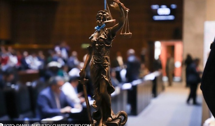 Diputados avalan en comisión reforma al Poder Judicial