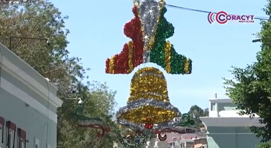Inició el montaje de adornos patrios en Centro Histórico de Tlaxcala 