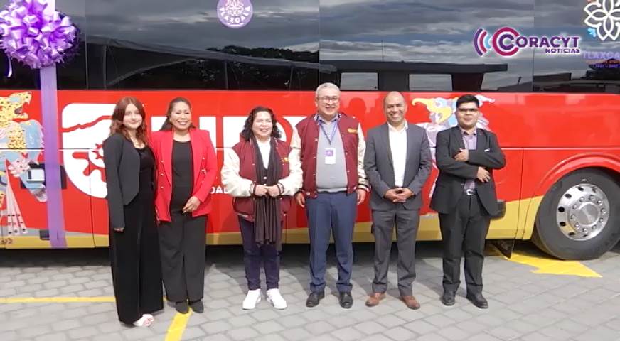 Recibió comunidad educativa de la UPTx nuevo parque vehicular 
