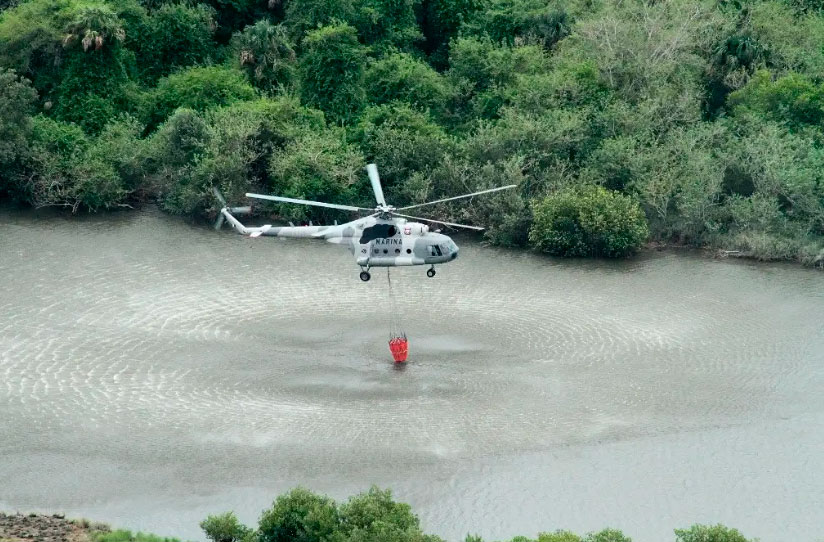 Capacita la Marina a pilotos en el combate de incendios forestales
