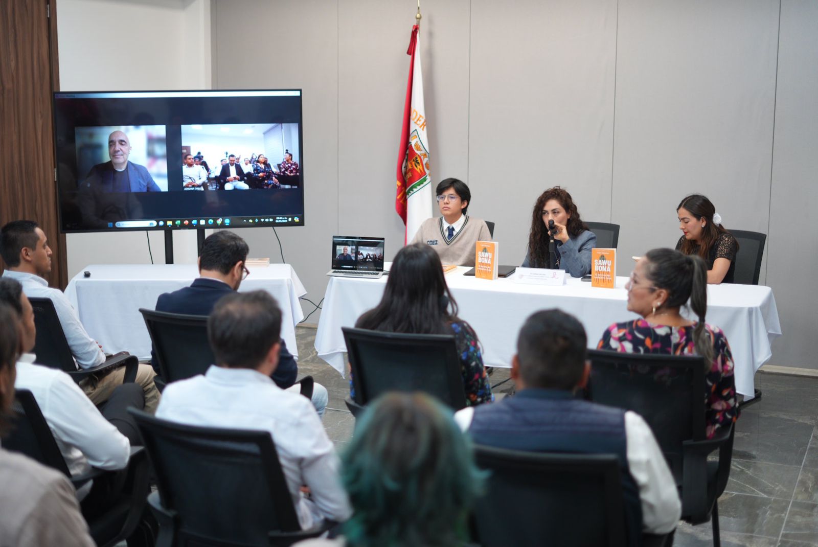 Presentan libro “Sawubona” en el Salón Blanco del Recinto Legislativo 