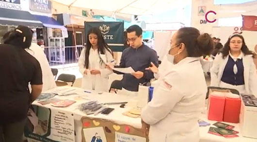 Acercó Sedif “Carrusel de Información y Servicios” a la población de Apizaco 