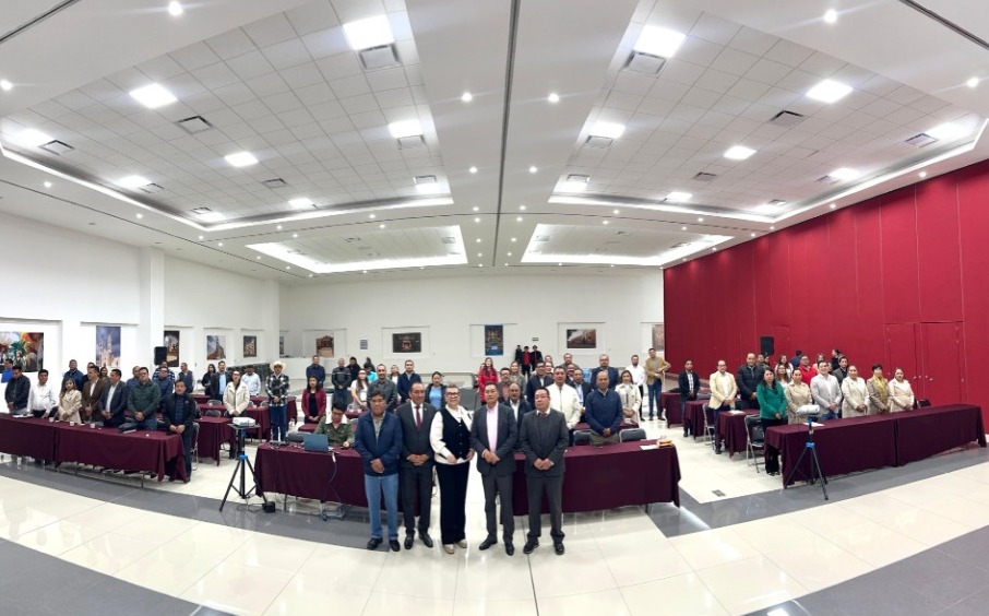 Celebra Comisión de Asuntos Municipales reunión de trabajo con alcaldes