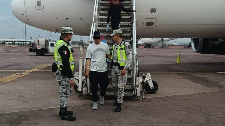 Inicia FGR carpeta contra hombre que intentó desviar avión a EU
