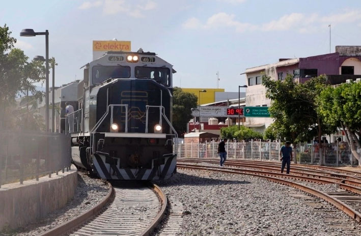 Viajan AMLO y Sheinbaum en tren del Corredor Interoceánico