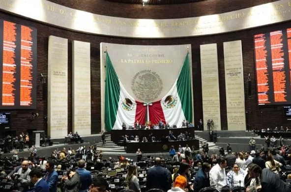 Diputados declaran constitucional reforma de uso de vías férreas para pasajeros