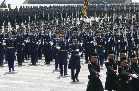 Sedena pasa revista a cadetes que desfilarán el 16 de septiembre