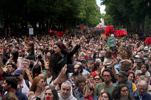 Celebran en Portugal los 50 años de la Revolución de los Claveles