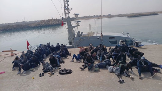 Marruecos rescata a 118 migrantes, entre ellos tres menores