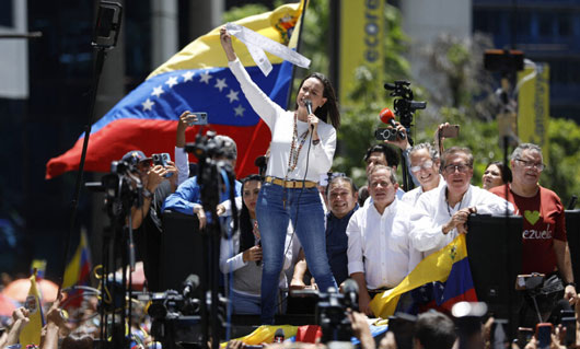 Oposición toma las calles de Venezuela a un mes de las elecciones