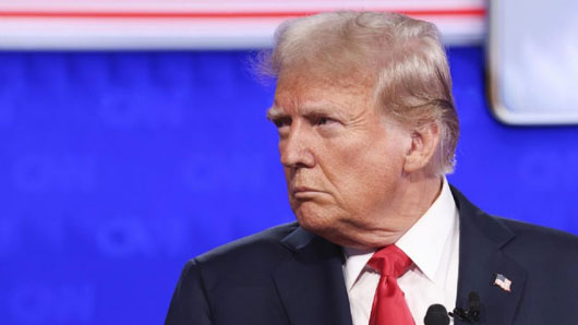 Jueza pausa procesamiento de Donald Trump por documentos clasificados