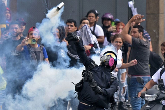 Seguidores de la oposición venezolana se manifiestan en Caracas