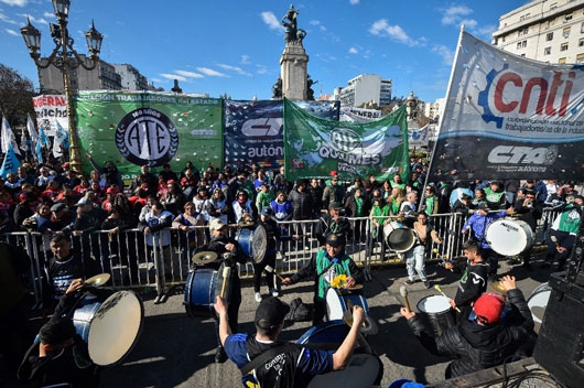 Congreso argentino aprueba la Ley de Bases de Milei