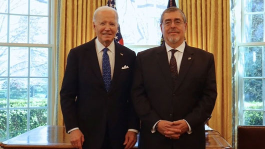 Se reúne Biden con Bernardo Arévalo; conversan sobre migración