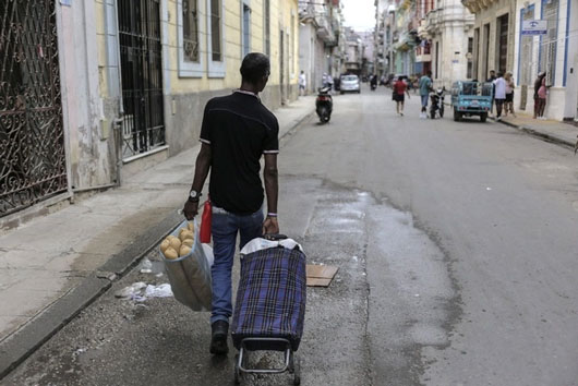 Presidente de Cuba agradece protestas internacionales contra bloqueo de EU