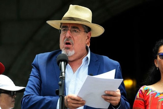Propone presidente de Guatemala sustituir a fiscal general