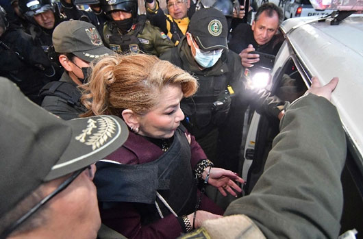 Inicia juicio en Bolivia contra ex presidenta Jeanine Áñez