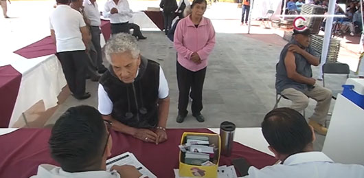 Acudió población de Zacualpan a Jornada de Vacunación contra Covid-19 e influenza 