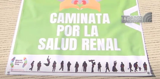 Participan tlaxcaltecas en primera caminata por la salud renal 