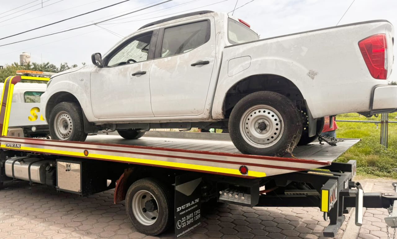 En cateo policía de investigación asegura camioneta con reporte de robo: PGJE