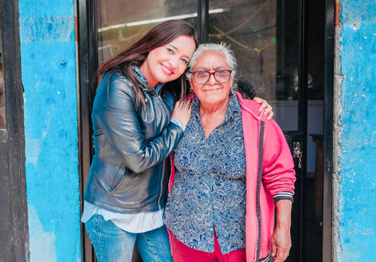 Visita Fernanda Espinosa de los Monteros a beneficiarios de programas de la Secretaría de Bienestar