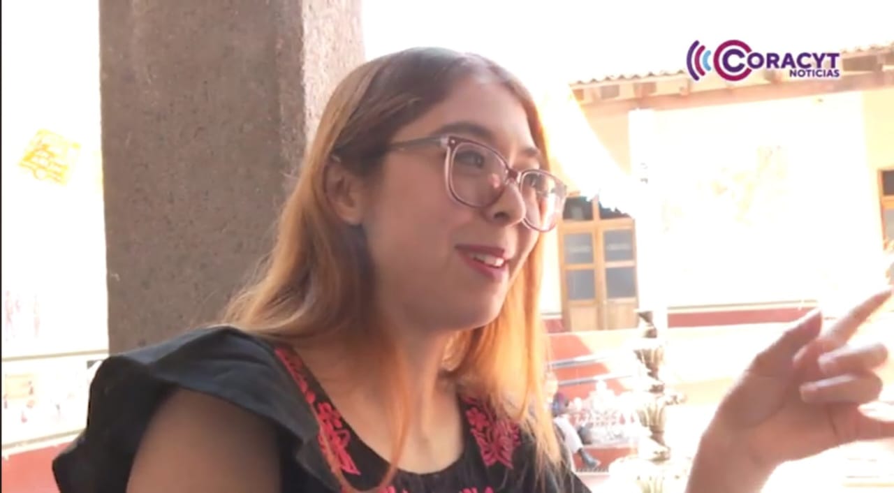 Doble reconocimiento nacional impulsa la carrera de la escritora Alicia Mares