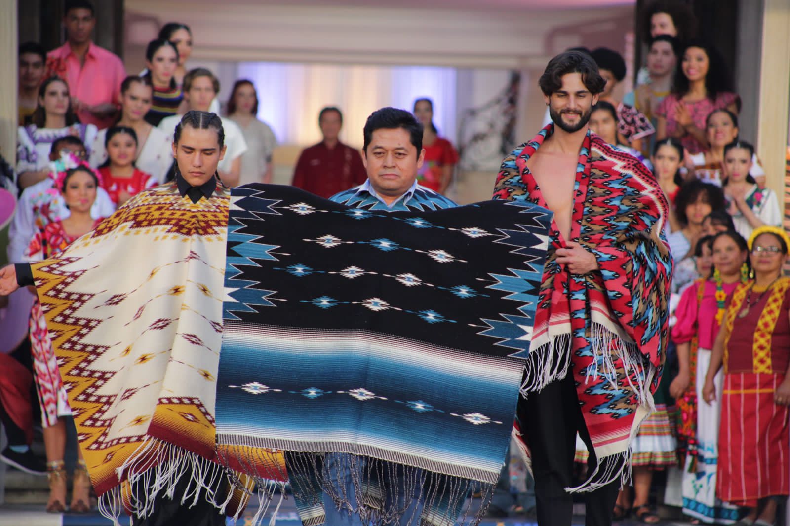 Convocatoria nacional para el Encuentro de Arte Tradicional Mexicano Original 2025