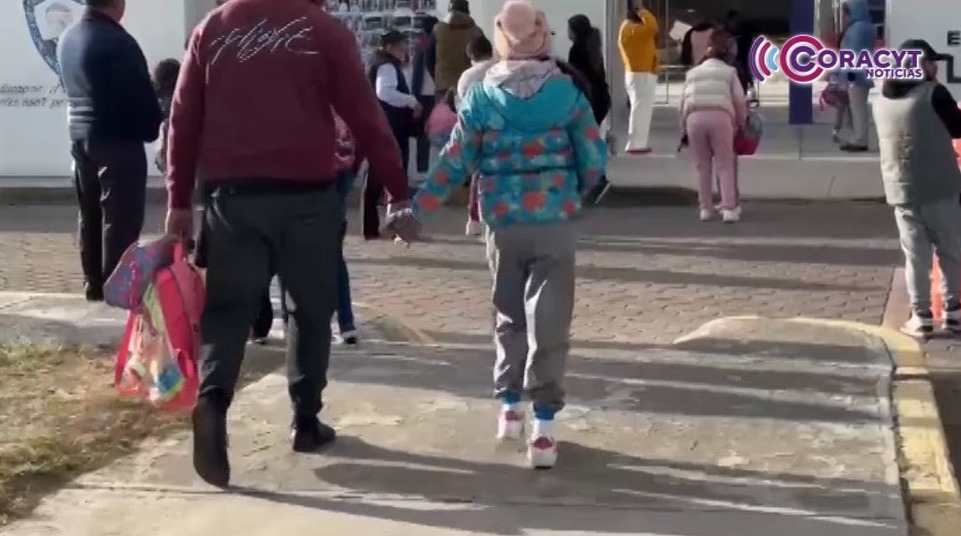 Familias tlaxcaltecas extreman cuidados en infantes ante temporada de frío 