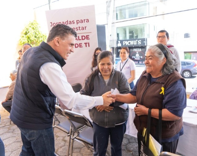 Acerca el presidente Alfonso Sánchez los servicios de las Jornadas para el Bienestar a Acuitlapilco