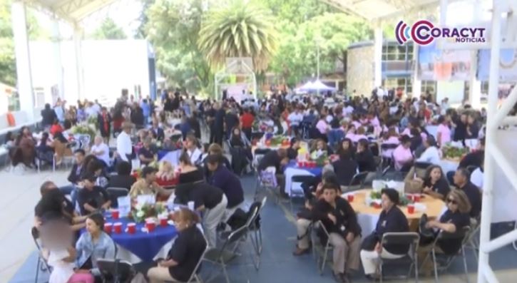 Exalumnos se reencuentran en el 50 aniversario de la ENUFT 