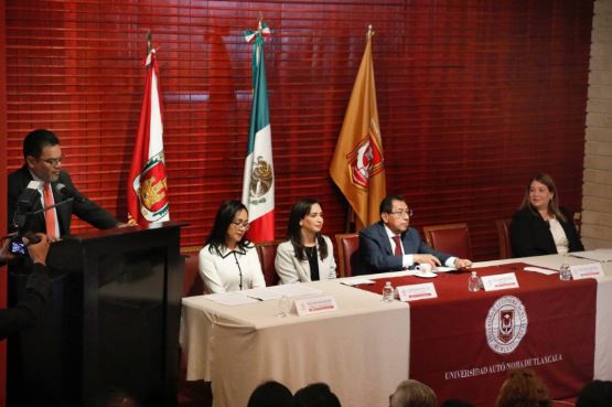 Inició el “VIII Congreso Internacional en Estudios de las Familias” en la UATx