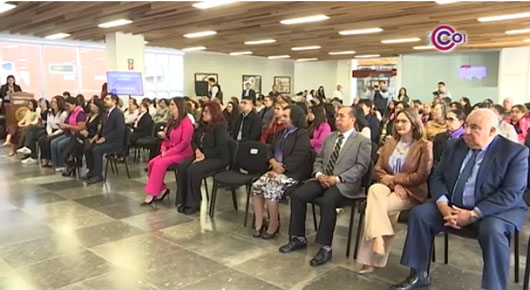 Disertan sobre estereotipos de género y su impacto en las mujeres 
